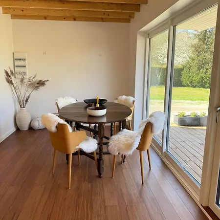 Jule - Cozy And Elegant Place With Open Ceiling, Beautiful Garden And Specious Terrace Affittacamere