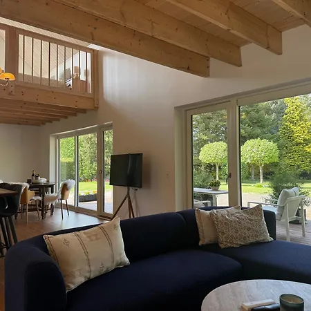 بيت ضيافة Jule - Cozy And Elegant Place With Open Ceiling, Beautiful Garden And Specious Terrace Kettinge