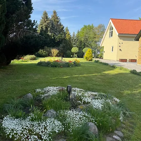 Affittacamere Jule - Cozy And Elegant Place With Open Ceiling, Beautiful Garden And Specious Terrace