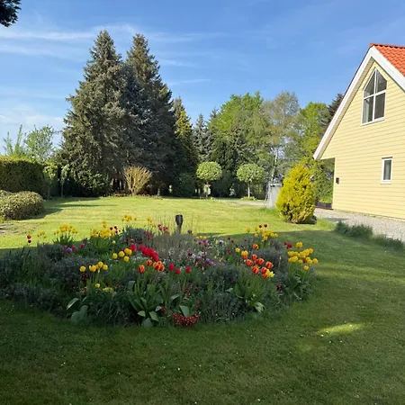 Jule - Cozy And Elegant Place With Open Ceiling, Beautiful Garden And Specious Terrace 3* Kettinge